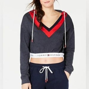 Tommy Hilfiger cropped hoodie